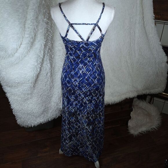 FIRE BLUE, BLACK, & WHITE STRE5CH SHEER MESH MAXI DRESS SZ.XS EUC - Picture 6 of 8